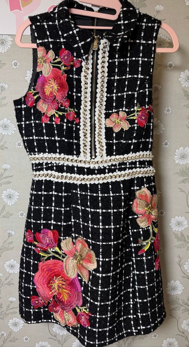 Boston Proper Floral Applique Tweed Sheath Dress Size 4
